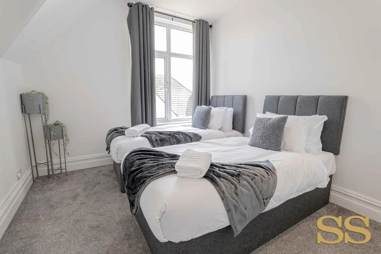 Pearl Penthouse - 1 Minute From 02 Academy - Free Parking - 5 Minutes From The Beach - Fast Wi-Fi - Smart Tv Bournemouth Velká Británie