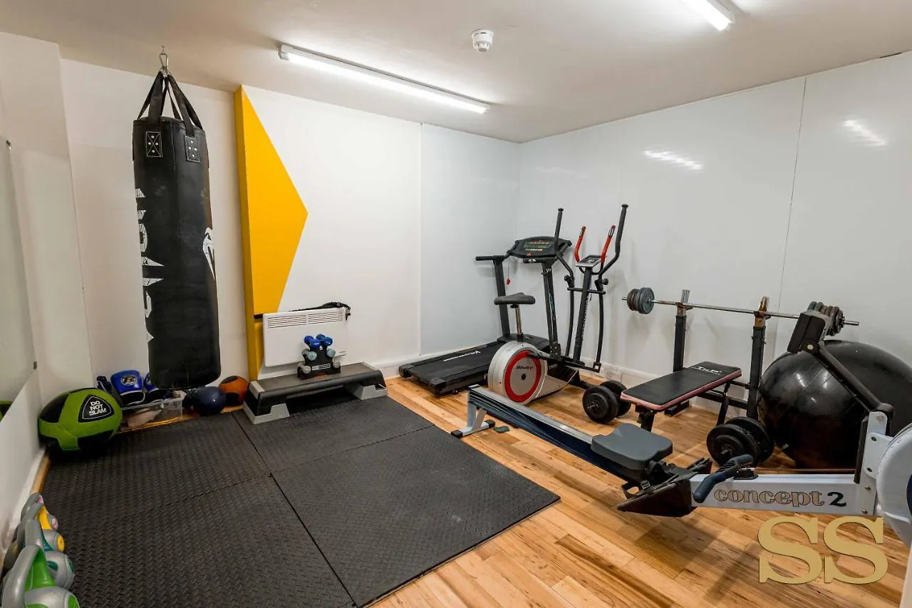 Pearl Penthouse - 1 Minute From 02 Academy - Free Parking - 5 Minutes From The Beach - Fast Wi-Fi - Smart Tv Bournemouth Apartmán